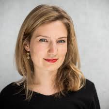 Porträt von Jennifer Egen